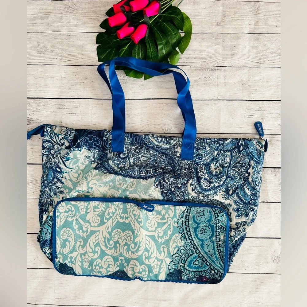 Chico’s Women’s Blue Paisley Colorful Foldable Zip Shopping Tote